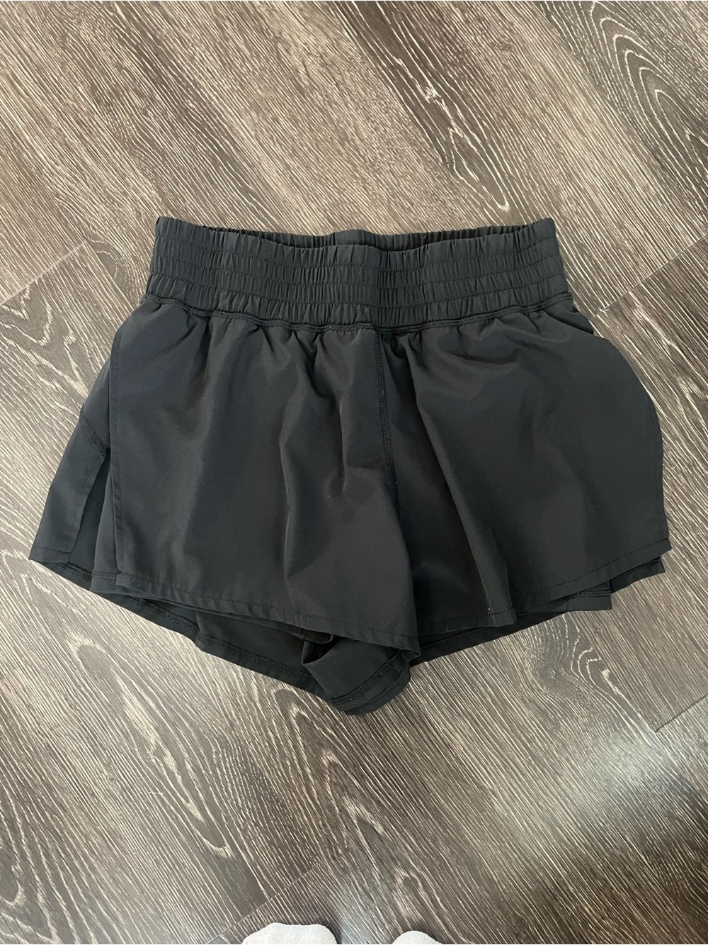 Womens 2” lined black shorts